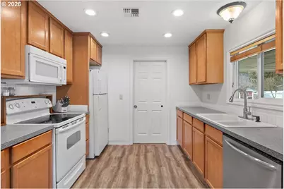 18191 S Highway 211, Molalla, OR 97038 - Photo 11