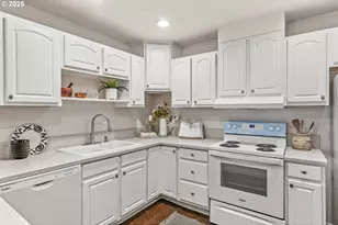 430 NE 176th Ave, Portland, OR 97230 - Photo 17