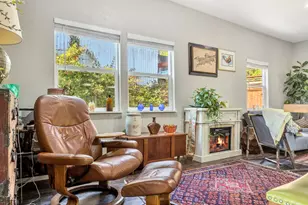 817 Exchange St, Astoria, OR 97103 - Photo 43