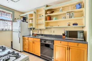 817 Exchange St, Astoria, OR 97103 - Photo 27