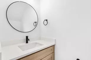 9560 N Buchanan Ave, Portland, OR 97203 - Photo 7