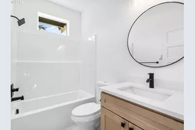 9560 N Buchanan Ave, Portland, OR 97203 - Photo 9