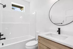 9560 N Buchanan Ave, Portland, OR 97203 - Photo 9