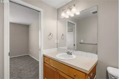 11885 SE Pine St, Portland, OR 97216 - Photo 15
