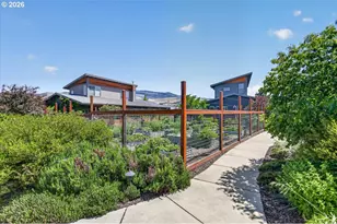 106 Dunn Cir, Ashland, OR 97520 - Photo 33