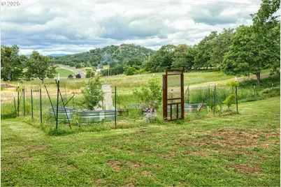 4291 Pioneer Rd, Medford, OR 97501 - Photo 33