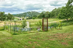 4291 Pioneer Rd, Medford, OR 97501 - Photo 33