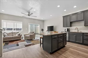 585 Baker St, Baker City, OR 97814 - Photo 13