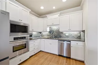 2246 Saint Moritz Loop, West Linn, OR 97068 - Photo 19