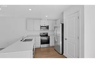 663 Minnesota St, Lebanon, OR 97355 - Photo 3