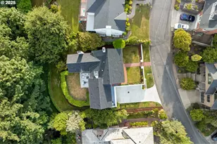 1136 SW Davenport St, Portland, OR 97201 - Photo 45