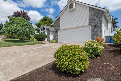 2577 NW Ptarmigan St, Salem, OR 97304 - Photo 3