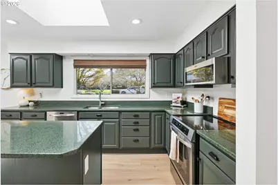 4135 SW Parkview Ave, Portland, OR 97225 - Photo 9