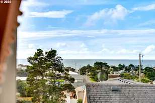 1610 NE 13th St, Lincoln City, OR 97367 - Photo 33