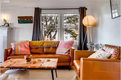 1610 NE 13th St, Lincoln City, OR 97367 - Photo 5