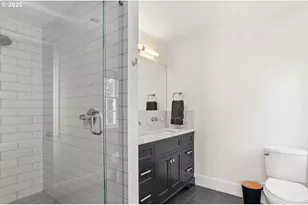 2505 SW Hillcrest Dr, Portland, OR 97201 - Photo 19