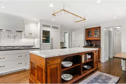 2505 SW Hillcrest Dr, Portland, OR 97201 - Photo 11