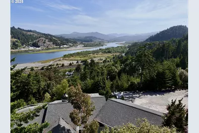 94414 Tom Cat Hill Rd, Gold Beach, OR 97444 - Photo 7