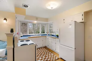 940 E 23rd Ave, Eugene, OR 97405 - Photo 25