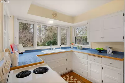 940 E 23rd Ave, Eugene, OR 97405 - Photo 27