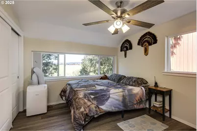 19800 SW Briedwell Rd, McMinnville, OR 97128 - Photo 11