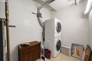 3601 S River Pkwy, Portland, OR 97239 - Photo 27