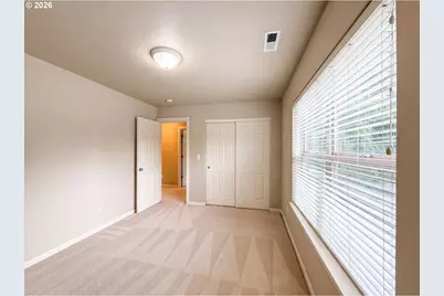 1724 SW Willowview Ter, Beaverton, OR 97003 - Photo 7