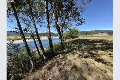 95570 N Bank Rogue River Rd, Gold Beach, OR 97444 - Photo 15