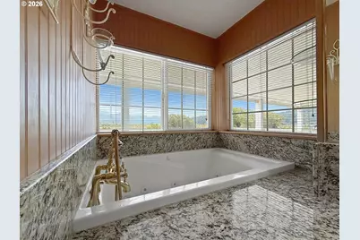 95570 N Bank Rogue River Rd, Gold Beach, OR 97444 - Photo 35