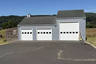 95570 N Bank Rogue River Rd, Gold Beach, OR 97444 - Photo 7