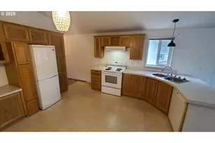 1405 NE Knowles Dr, Vancouver, WA 98685 - Photo 9