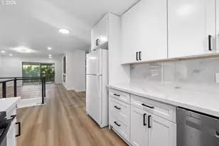 15037 NE Siskiyou Ct, Portland, OR 97230 - Photo 13