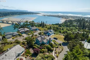 930 NW Highland Dr, Waldport, OR 97394 - Photo 5