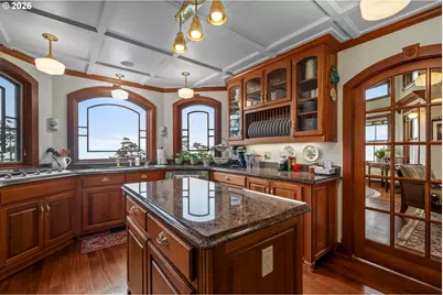 930 NW Highland Dr, Waldport, OR 97394 - Photo 29