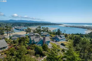 930 NW Highland Dr, Waldport, OR 97394 - Photo 9