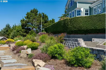 930 NW Highland Dr, Waldport, OR 97394 - Photo 7