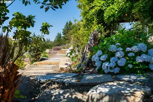 930 NW Highland Dr, Waldport, OR 97394 - Photo 5