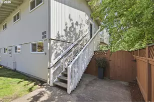 2121 W 15th Ct, Eugene, OR 97402 - Photo 1