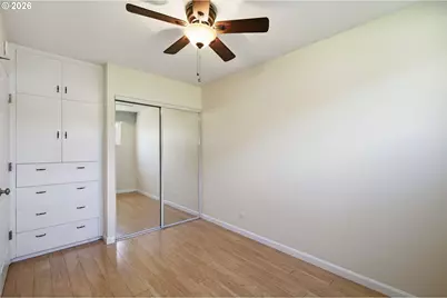2121 W 15th Ct, Eugene, OR 97402 - Photo 15