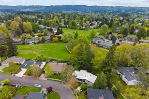15051 NW Oakmont Loop, Beaverton, OR 97006 - Photo 31