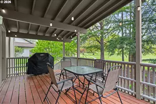 15051 NW Oakmont Loop, Beaverton, OR 97006 - Photo 17