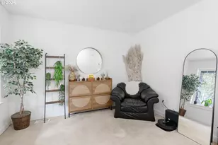 37720 Hamilton Ridge Dr, Sandy, OR 97055 - Photo 3