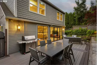 203 SW Kingston Ave, Portland, OR 97205 - Photo 19