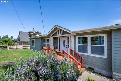 683 Lakeshore Dr, Coos Bay, OR 97420 - Photo 7
