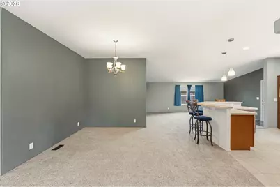 683 Lakeshore Dr, Coos Bay, OR 97420 - Photo 23