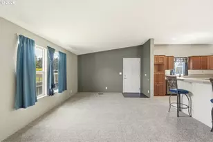 683 Lakeshore Dr, Coos Bay, OR 97420 - Photo 31
