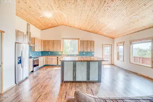 946 N Echo Mountain Rd, Otis, OR 97368 - Photo 7