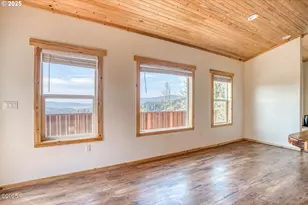 946 N Echo Mountain Rd, Otis, OR 97368 - Photo 15