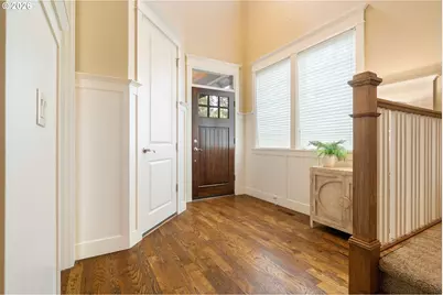 8175 SW Laurelwood Ct, Portland, OR 97225 - Photo 3