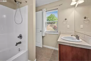 13061 SE Meadehill Ave, Happy Valley, OR 97086 - Photo 33